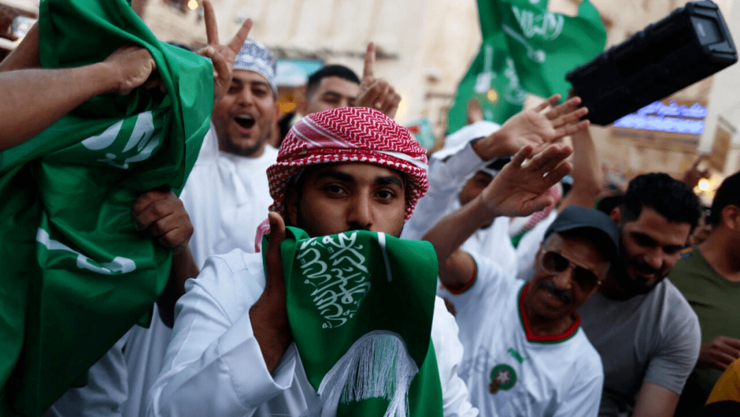 kaiyun网页版平台包含冰球超级杯掀起高潮，徽州巨龙队大胜三湘迅豹队，战至最后一刻——赛后更衣室沸腾的词条