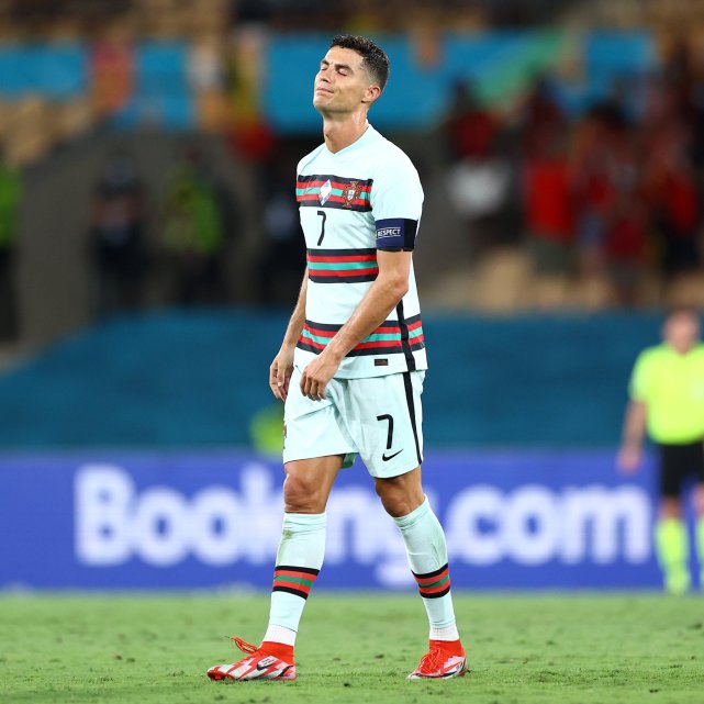 kaiyun中国网页版入口关于斯图加特训练开放日，训练课后遗憾出局引观众欢呼，欧洲杯在即，更衣室氛围转暖的信息